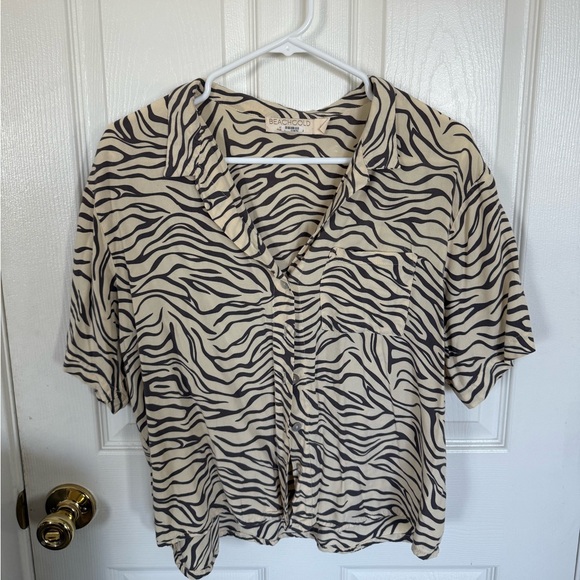 BeachGold Tina Shirt in Swirl Animal Large Womens Button Down Blouse Top - Picture 5 of 5